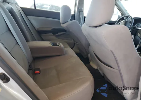 2012 Honda Accord Lxp z USA, uszkodzony, nr VIN 1HGCP2F43CA201776